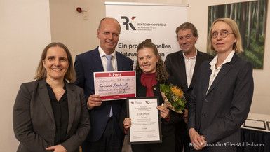 Nachwuchskräfte des öffentlichen Dienstes ausgezeichnet