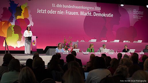 Foto von einer Veranstaltungsbühne